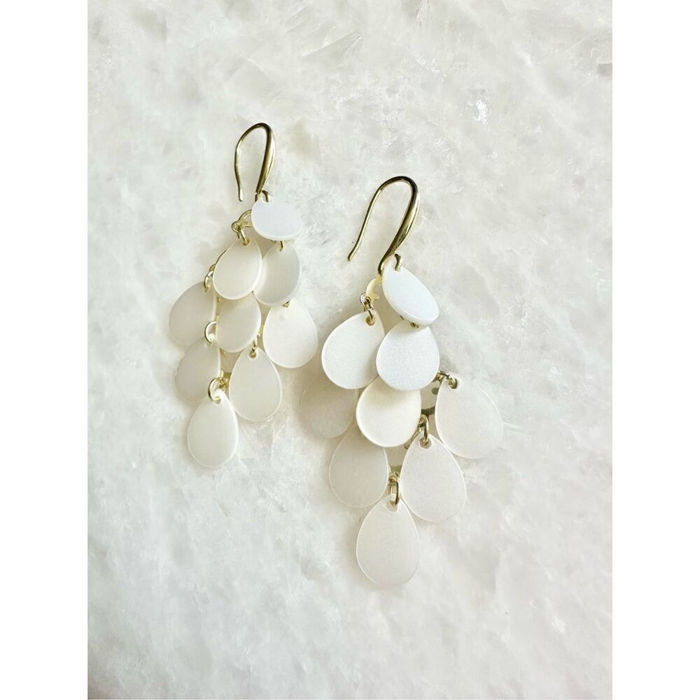 White pearly seashell dangle earrings